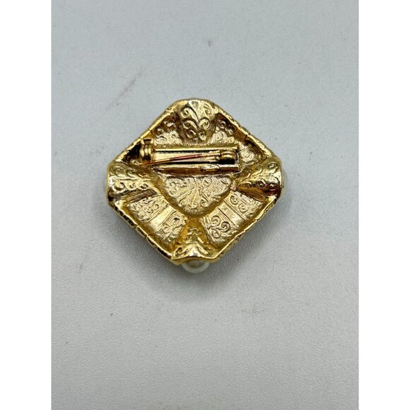 Vintage Red & Gold Brooch Square Design with Pearl Drops Corners Costume Jewelry - Picture 9 of 11